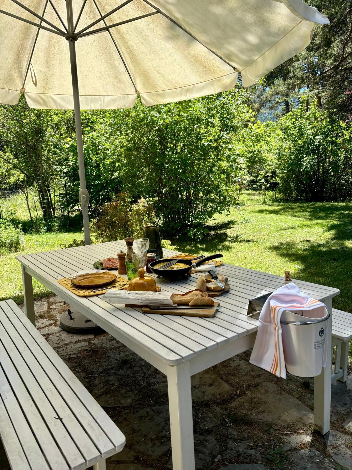 Large Riverside Chalet Near Gorges Du Verdon La Bastide  Dış mekan fotoğraf